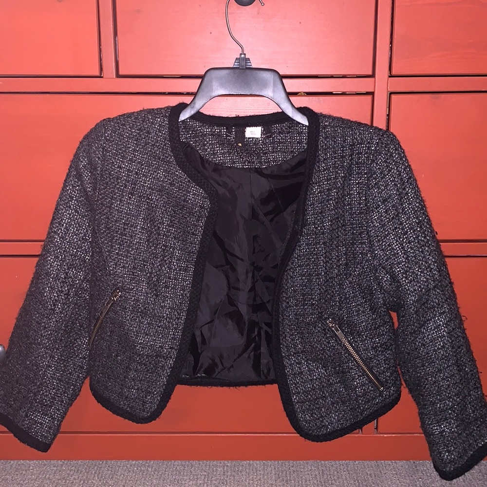 Divided Tweets Crop Jacket Black Silver Front Zipper Pocket size 6p